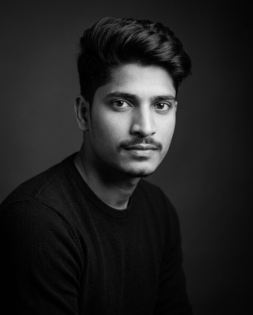 Gemini AI Prompt for a Classic Black and White Portrait